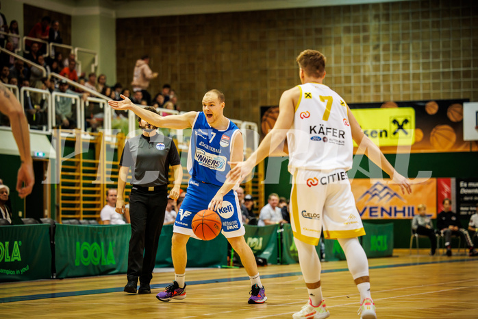 Basketball, win2day Basketball Superliga 2022/23, Grunddurchgang 1.Runde, Fürstenfeld Panthers, Oberwart Gunners, Sebastian Käferle (7)