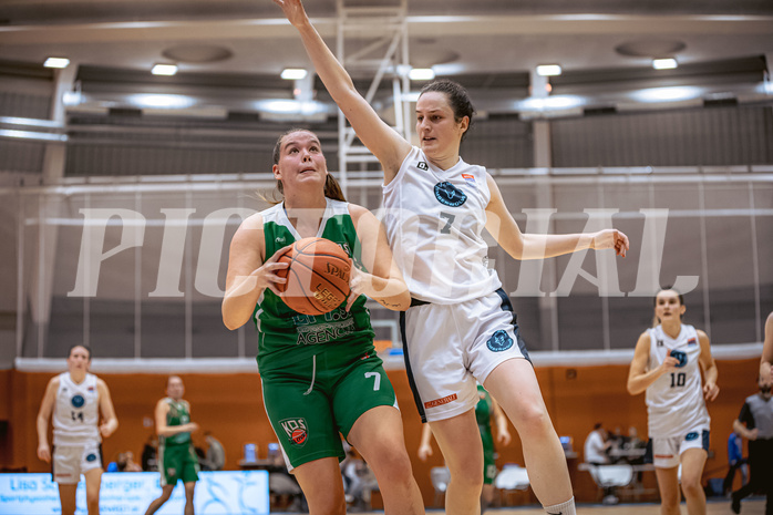 Basketball, Win2Day Basketball Damen Superliga 2022/23, Grunddurchgang 2.Runde, Vienna D.C. Timberwolves, KOS Celovec Damen, Nikolina Sofric (7), Mira Eulering (7)