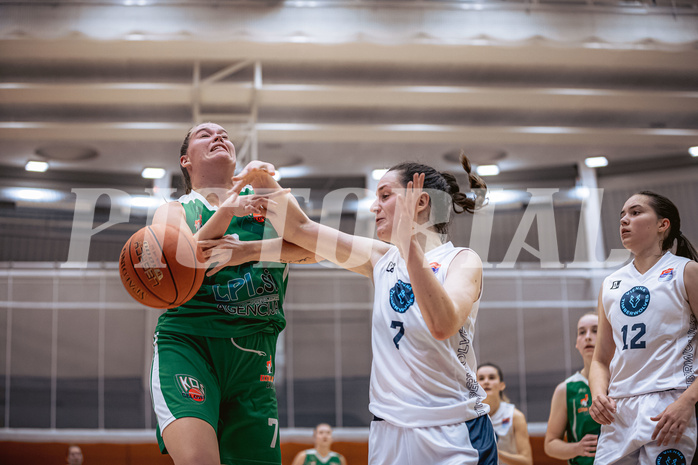 Basketball, Win2Day Basketball Damen Superliga 2022/23, Grunddurchgang 2.Runde, Vienna D.C. Timberwolves, KOS Celovec Damen, Nikolina Sofric (7), Mira Eulering (7)