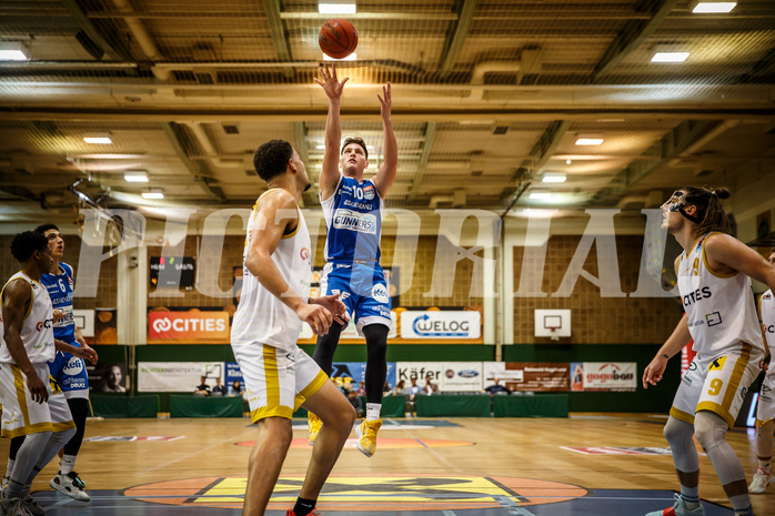 Basketball, win2day Basketball Superliga 2022/23, Grunddurchgang 1.Runde, Fürstenfeld Panthers, Oberwart Gunners, Brock Gardner (10)