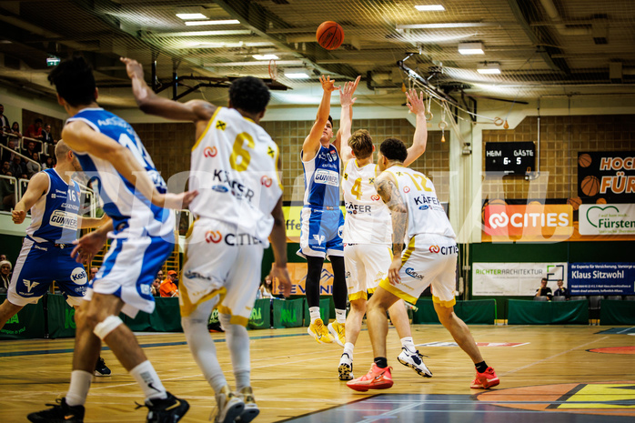 Basketball, win2day Basketball Superliga 2022/23, Grunddurchgang 1.Runde, Fürstenfeld Panthers, Oberwart Gunners, Brock Gardner (10)
