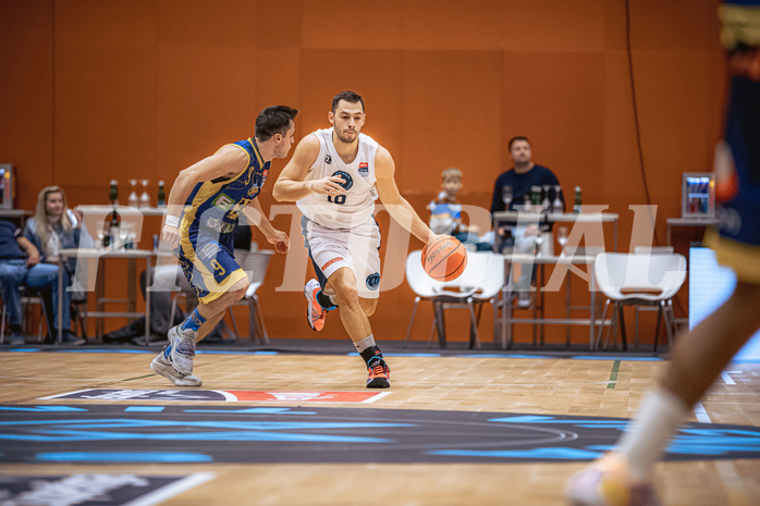 Basketball, Win2Day Superliga 2022/23, Grunddurchgang 2.Runde, Vienna D.C. Timberwolves, UBSC Raiffeisen Graz, Paul Isbetcherian (9), Jakob Szkutta (10)