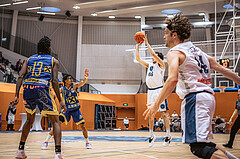 Basketball, Win2Day Superliga 2022/23, Grunddurchgang 2.Runde, Vienna D.C. Timberwolves, UBSC Raiffeisen Graz, Paul Rotter (66)