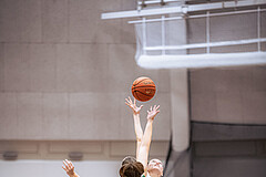 Basketball, Win2Day Basketball Damen Superliga 2022/23, Grunddurchgang 2.Runde, Vienna D.C. Timberwolves, KOS Celovec Damen, Nikolina Sofric (7), Bianca-Alexandra Rantz (18)