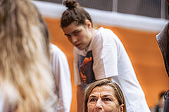 Basketball, Win2Day Basketball Damen Superliga 2022/23, Grunddurchgang 2.Runde, Vienna D.C. Timberwolves, KOS Celovec Damen, Beata Renertov (Headcoach)