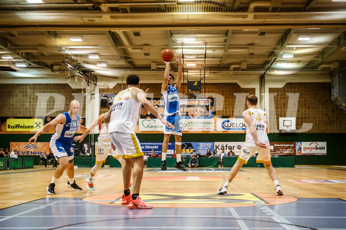 Basketball, win2day Basketball Superliga 2022/23, Grunddurchgang 1.Runde, Fürstenfeld Panthers, Oberwart Gunners, Derek Hanes (14)