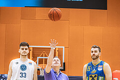 Basketball, Win2Day Superliga 2022/23, 6. Qualifikationsrunde, Vienna Timberwolves, UBSC Graz, Chris Vogt (33), Tanner Giddings (15)