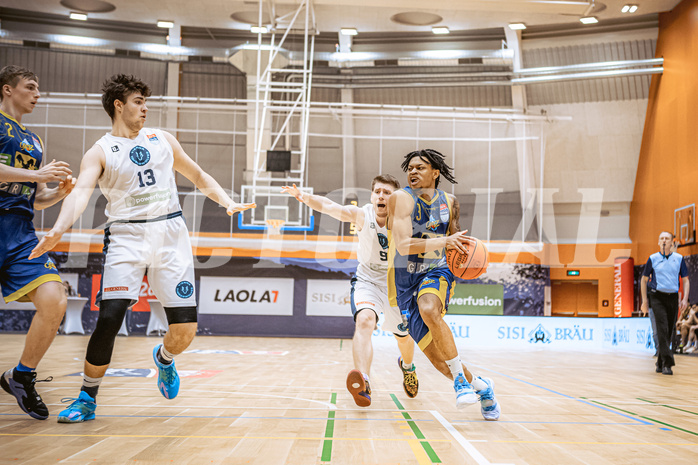 Basketball, Win2Day Superliga 2022/23, 6. Qualifikationsrunde, Vienna Timberwolves, UBSC Graz, Luka Damjanac (13), Jonas John (99), Zachery Deshon Cooks (3)