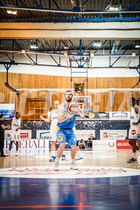 Basketball, bet-at-home Basketball Superliga 2020/21, Viertelfinale Spiel 1, Oberwart Gunners, SKN St. Pölten, Jakob Wonisch (17)