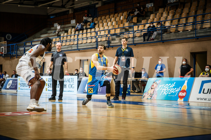 Basketball, bet-at-home Basketball Superliga 2020/21, Viertelfinale Spiel 1, Oberwart Gunners, SKN St. Pölten, Roman Jagsch (9)