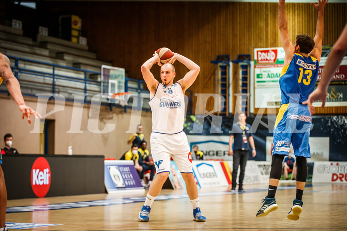 Basketball, bet-at-home Basketball Superliga 2020/21, Viertelfinale Spiel 1, Oberwart Gunners, SKN St. Pölten, Renato Poljak (16)