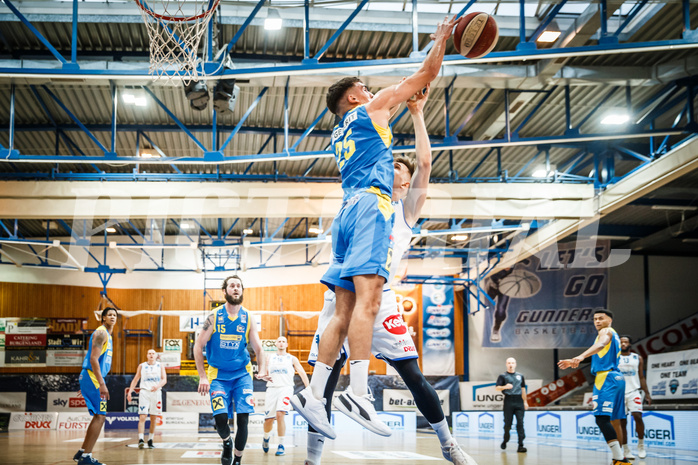 Basketball, bet-at-home Basketball Superliga 2020/21, Viertelfinale Spiel 1, Oberwart Gunners, SKN St. Pölten, Jonathan Knessl (12)