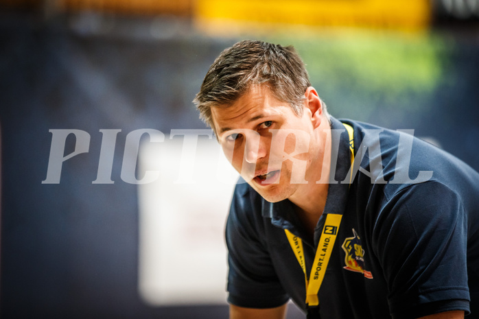 Basketball, bet-at-home Basketball Superliga 2020/21, Viertelfinale Spiel 1, Oberwart Gunners, SKN St. Pölten, Andreas Worenz (Head Coach)