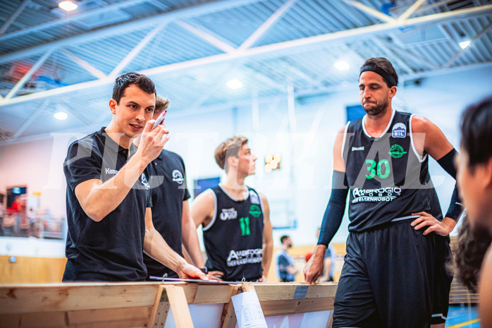 Basketball, Basketball Zweite Liga 2022/23, Grunddurchgang 4.Runde, Union Deutsch Wagram Alligators, Upper Austrian Ballers, Lukas Hofer (Head Coach)