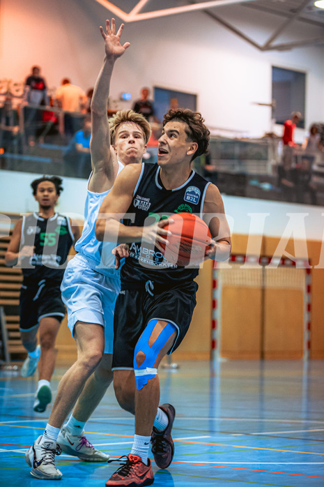 Basketball, Basketball Zweite Liga 2022/23, Grunddurchgang 4.Runde, Union Deutsch Wagram Alligators, Upper Austrian Ballers, Tim Bartl (11), Daniele Kuchar (22)