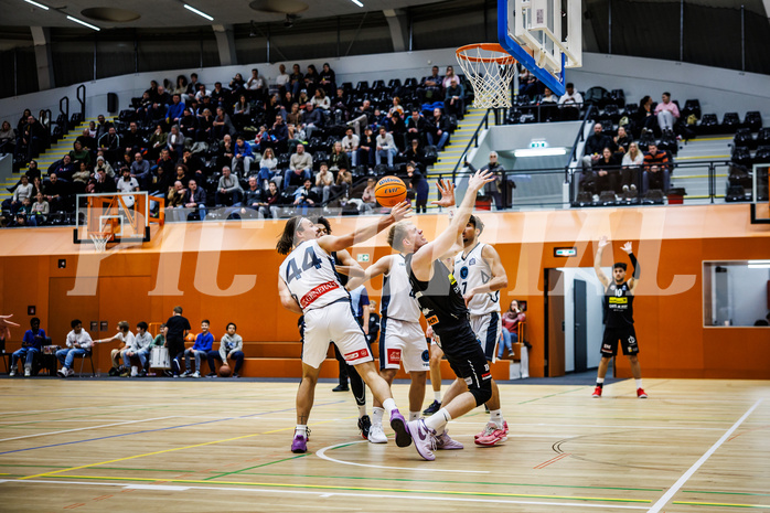 Basketball, Basketball Zweite Liga 2024/25, Grunddurchgang 11.Runde, Vienna Timberwolves, Mattersburg Rocks, Ivor Kuresevic (44), Asdren Drew Koka (22)