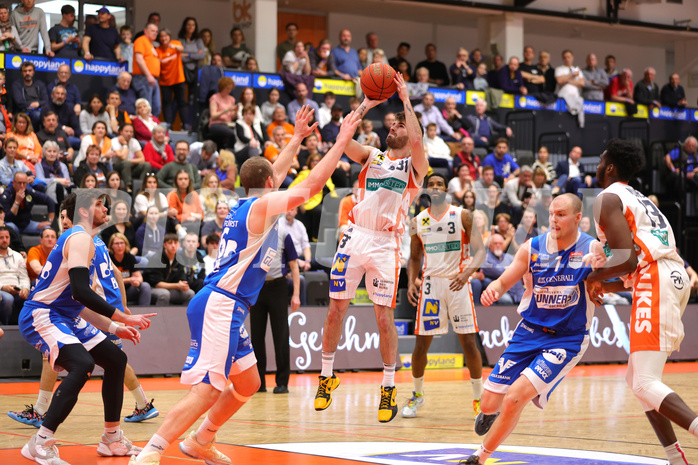 Basketball Superliga 2022/23, Playoff, Viertelfinale Spiel 4 Klosterneuburg Dukes vs. Oberwart Gunners


