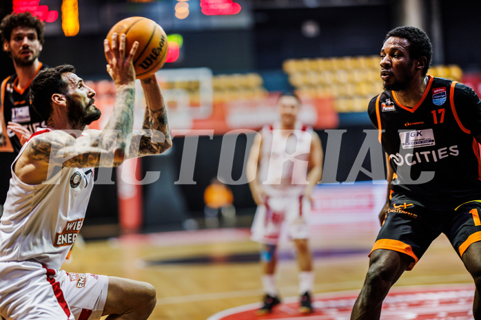 Basketball, Win2Day Superliga 2023/24, 2. Qualifikationsrunde, BC Vienna, Fürstenfeld Panthers, Ivan Siriscevic (17), Hegel Augustin (17)