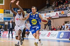 Basketball, ABL 2016/17, Grunddurchgang 15.Runde, Oberwart Gunners, Gmunden Swans, Enis Murati (4), Derek Jackson Jr. (6)