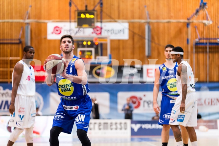 Basketball, ABL 2016/17, Grunddurchgang 15.Runde, Oberwart Gunners, Gmunden Swans, Daniel Friedrich (6)