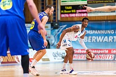 Basketball, ABL 2016/17, Grunddurchgang 15.Runde, Oberwart Gunners, Gmunden Swans, Andell Cumberbatch (13), Enis Murati (4)