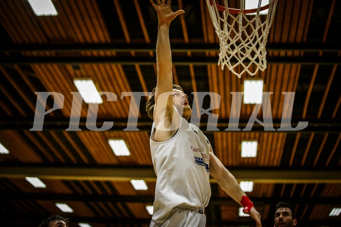 Basketball, 2.Bundesliga, Grunddurchgang 2.Runde, Mattersburg Rocks, Villach Raiders, Maximilian HÜBNER (8)