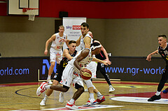 Basketball Superliga 2020/21, Grunddurchgang 11.Runde Flyers Wels vs. Kapfenberg Bulls, Danilo Tepic (9), Eric McClellan (8),

