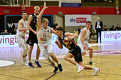 Basketball Superliga 2020/21, Grunddurchgang 11.Runde Flyers Wels vs. Kapfenberg Bulls, Asdren Drew Koka (13), Lukas Reichle (17),

