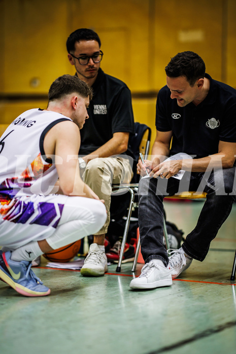 Basketball, Basketball Zweite Liga 2023/24, Grunddurchgang 2.Runde, Vienna United, Raiders Tirol, Benedikt Danek (Head Coach)