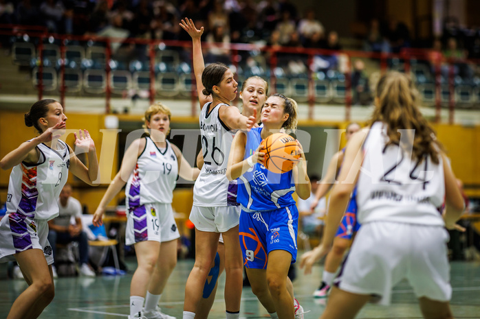 Basketball, Win2Day Basketball Damen Superliga 2023/24, Grunddurchgang 1.Runde, Vienna United, DBB LZ OÖ, Oryna Bolotnikova (26), Lisa Ganhör (9)