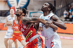 Basketball, Basketball Superliga 2023/24 , HF 2, Oberwart Gunners, Traiskirchen Lions, Jaquan Lawrence (40), Shaquille Rombley (5)