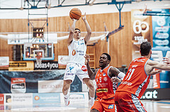 Basketball, Basketball Superliga 2023/24 , HF 2, Oberwart Gunners, Traiskirchen Lions, Magdy Aboud-Ahmed(6), Davon Clare (5)
