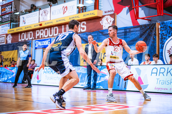 Basketball, Win2Day Superliga 2022/23, Grunddurchgang 18.Runde, Arkadia Traiskirchen Lions, OCS Swans Gmunden, Emilio Banic (23)