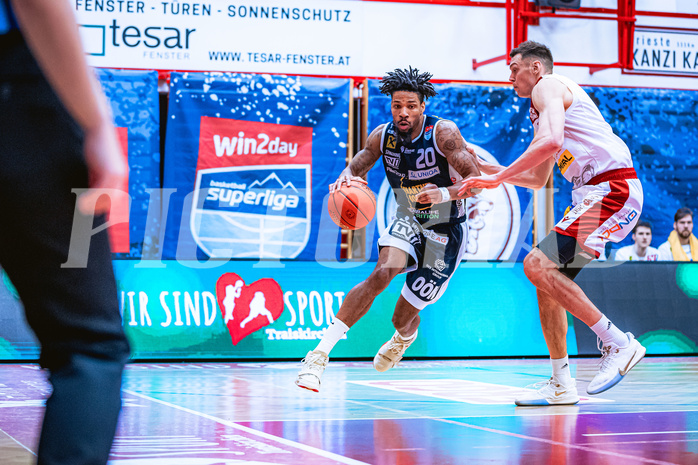 Basketball, Win2Day Superliga 2022/23, Grunddurchgang 18.Runde, Arkadia Traiskirchen Lions, OCS Swans Gmunden, Urald King (20)