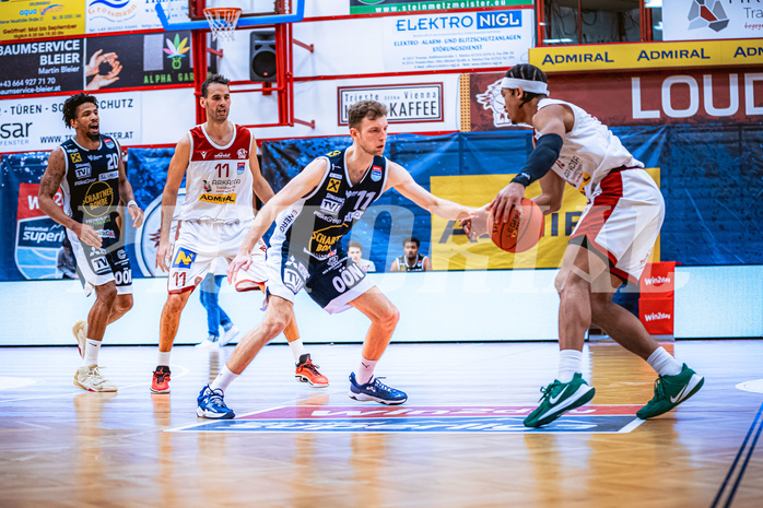 Basketball, Win2Day Superliga 2022/23, Grunddurchgang 18.Runde, Arkadia Traiskirchen Lions, OCS Swans Gmunden, Lukas Schartmüller (11)