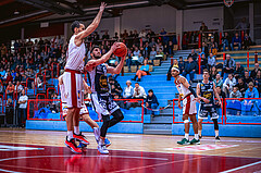 Basketball, Win2Day Superliga 2022/23, Grunddurchgang 18.Runde, Arkadia Traiskirchen Lions, OCS Swans Gmunden, Daniel Friedrich (6)