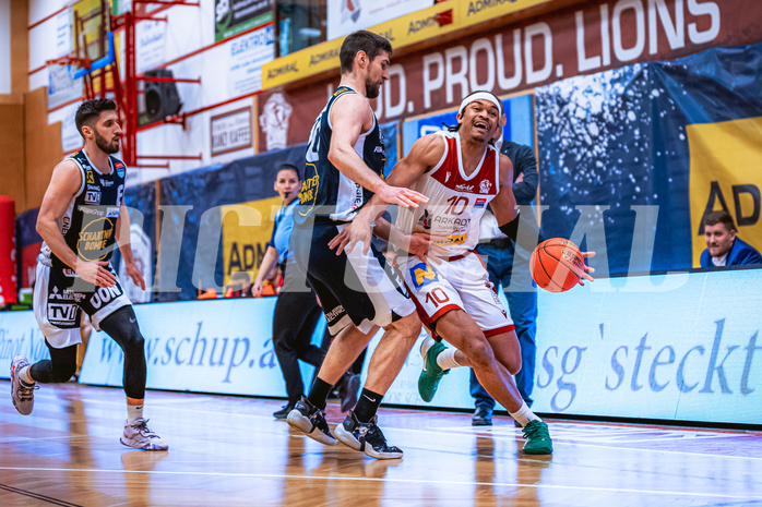 Basketball, Win2Day Superliga 2022/23, Grunddurchgang 18.Runde, Arkadia Traiskirchen Lions, OCS Swans Gmunden, Evan Taylor (10)
