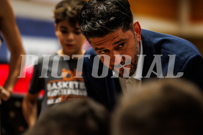 Basketball, win2day Basketball Superliga 2024/25, Grunddurchgang Runde 2, BBC Nord Dragonz, Klosterneuburg Dukes, Damir Zeleznik (Head Coach)