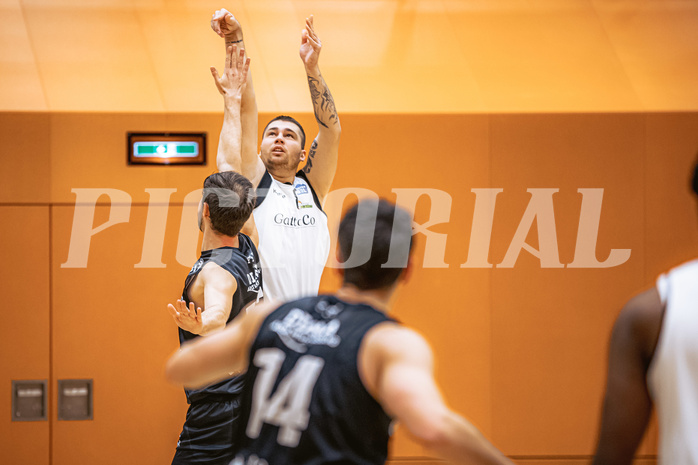 Basketball, Basketball Zweite Liga 2022/23, Grunddurchgang 19.Runde, Basket Flames, Güssing Blackbirds, Nikolas Susa (8)