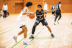 Basketball, Basketball Zweite Liga 2022/23, Grunddurchgang 19.Runde, Basket Flames, Güssing Blackbirds, Yann Grandperret (3), Samuel Brandtner (4)
