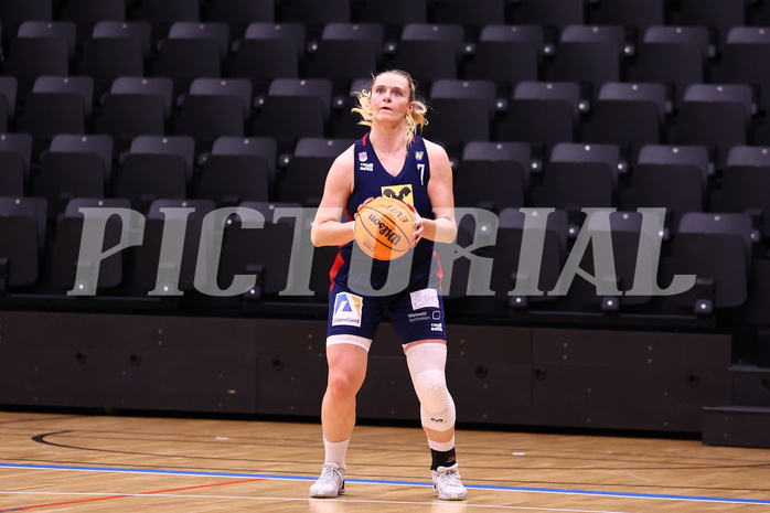 10.12.2023, Graz, Raiffeisen Sportpark, Basketball Damen Superliga 2023/24, Grunddurchgang 6.Runde, UBI Holding Graz - SKN St. Pölten Frauen ,  