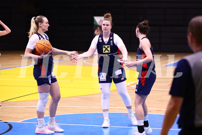 10.12.2023, Graz, Raiffeisen Sportpark, Basketball Damen Superliga 2023/24, Grunddurchgang 6.Runde, UBI Holding Graz - SKN St. Pölten Frauen ,  