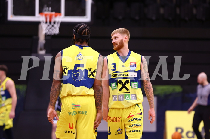 18.04.2025, Graz, Raiffeisen Sportpark Graz, Basketball Superliga 2024/25, Playoffs, Viertelfinale, Spiel 2, UBSC Graz - Gmunden Swans