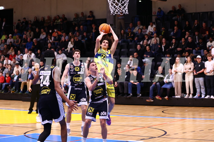 18.04.2025, Graz, Raiffeisen Sportpark Graz, Basketball Superliga 2024/25, Playoffs, Viertelfinale, Spiel 2, UBSC Graz - Gmunden Swans