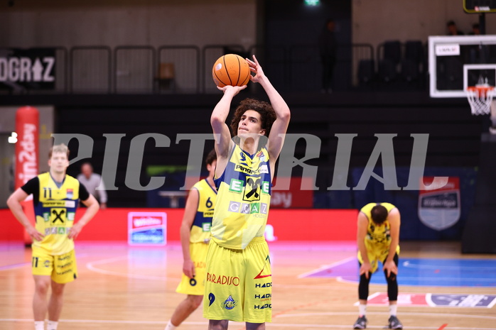 18.04.2025, Graz, Raiffeisen Sportpark Graz, Basketball Superliga 2024/25, Playoffs, Viertelfinale, Spiel 2, UBSC Graz - Gmunden Swans