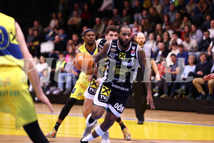 18.04.2025, Graz, Raiffeisen Sportpark Graz, Basketball Superliga 2024/25, Playoffs, Viertelfinale, Spiel 2, UBSC Graz - Gmunden Swans