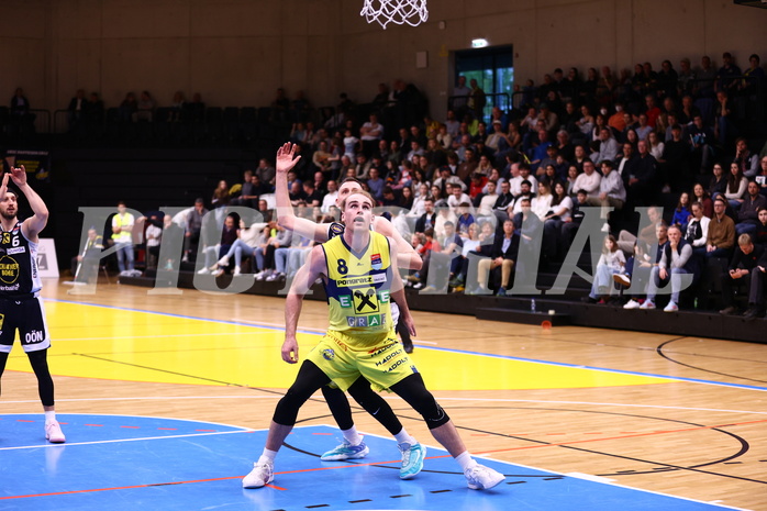 18.04.2025, Graz, Raiffeisen Sportpark Graz, Basketball Superliga 2024/25, Playoffs, Viertelfinale, Spiel 2, UBSC Graz - Gmunden Swans