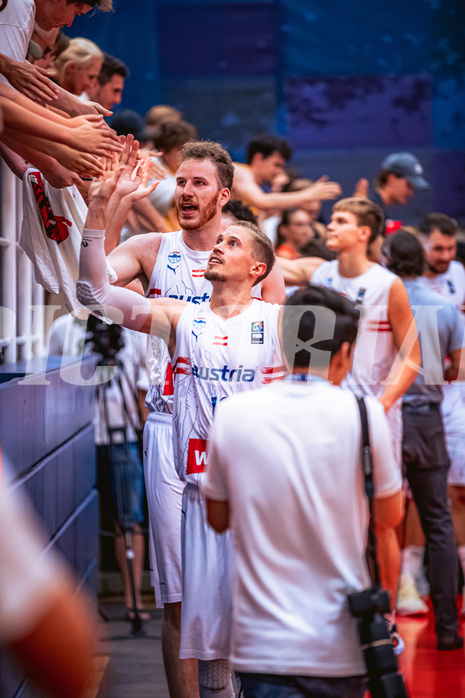 Basketball, FIBA Men´s Eurobasket Qualifiers 2023, , Österreich, Zypern, Thomas Klepeisz (10), Jakob Pöltl (12)