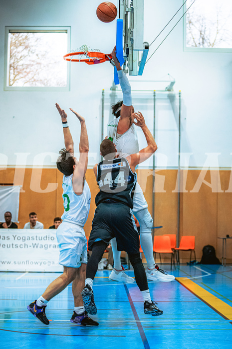 Basketball, Basketball Zweite Liga 2022/23 Playoff, Viertelfinale Spiel 2, Union Deutsch Wagram, Raiders Tirol, Filip Mileta (44), Marko Kolaric (30)