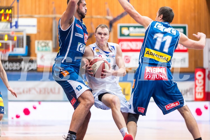 Basketball, ABL 2016/17, Grunddurchgang 7.Runde, Oberwart Gunners, Kapfenberg Bulls, Sebastian Kaeferle (7), Milan Stegnjaic (11), Carl Baptiste (13)